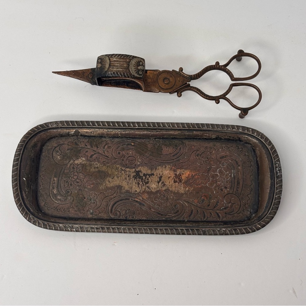 Antique Georgian Style Candle Wick Scissors Trimmer Snuffer with Tray *bleeding